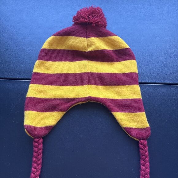 Officially Licensed Warner Bros Harry Potter Gryffindor Beanie - Picture 4 of 4